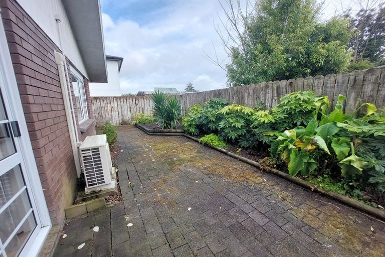 Photo of property in 19 Sandwich Road, St Andrews, Hamilton, 3200