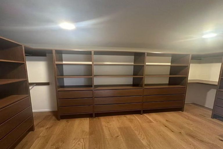 Photo of property in 86 Fairview Avenue, Fairview Heights, Auckland, 0632