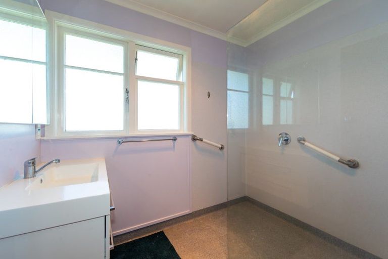 Photo of property in 15 Wycliffe Street, Onekawa, Napier, 4110