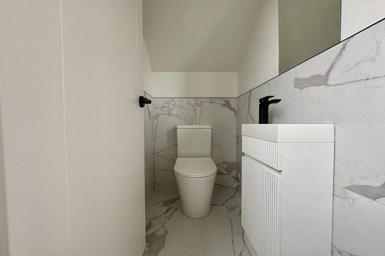 Photo of property in 2/5 Richard Road, Mangere, Auckland, 2022