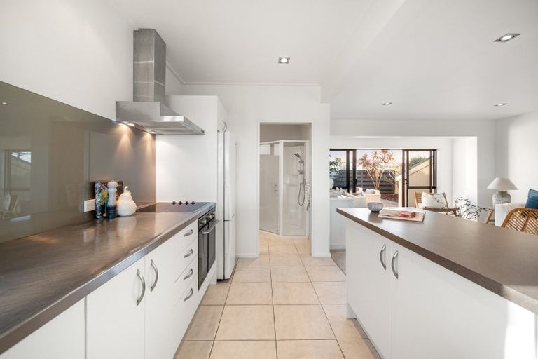 Photo of property in 208a Marine Parade, Mount Maunganui, 3116