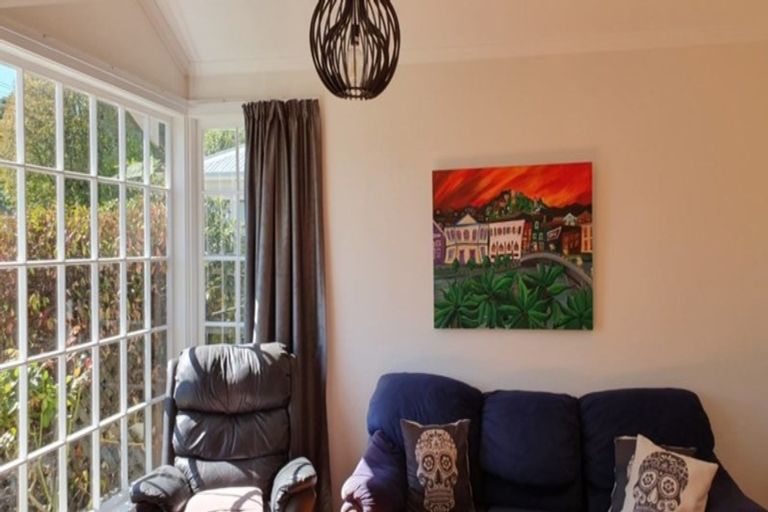 Photo of property in 1 Ngapuhi Street, Saint Johns Hill, Whanganui, 4501