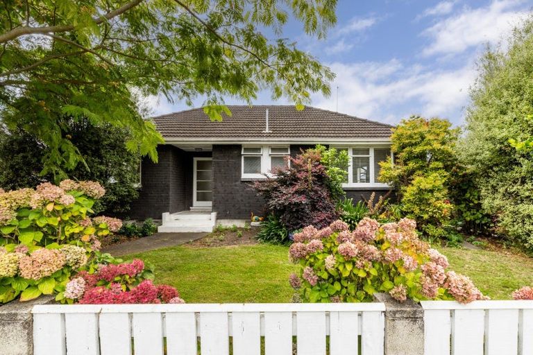 Photo of property in 708 Grove Road, Mayfair, Hastings, 4122