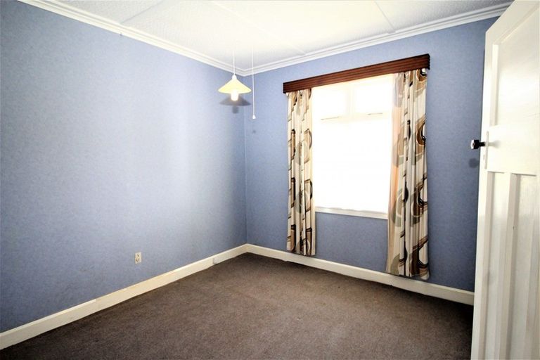 Photo of property in 35 Fox Street, Woodville, 4920