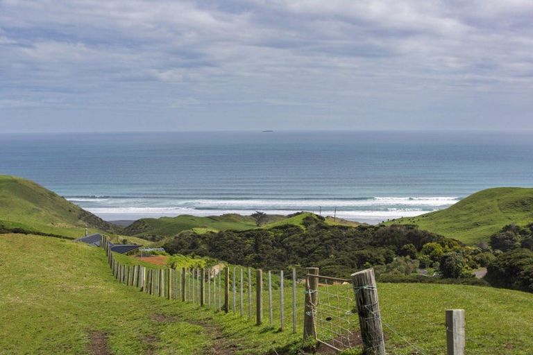 Photo of property in 1615 Whaanga Road, Raglan, 3296
