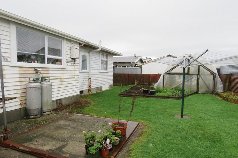 Photo of property in 8 Derby Street, Westport, 7825