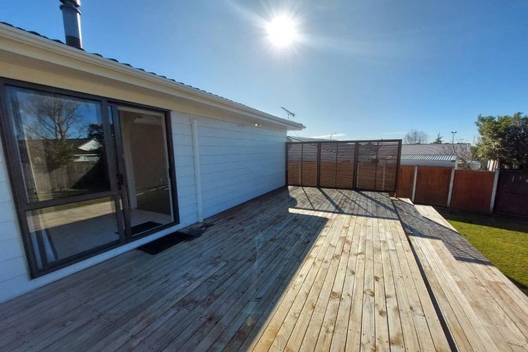 Photo of property in 30 Granville Drive, Massey, Auckland, 0614