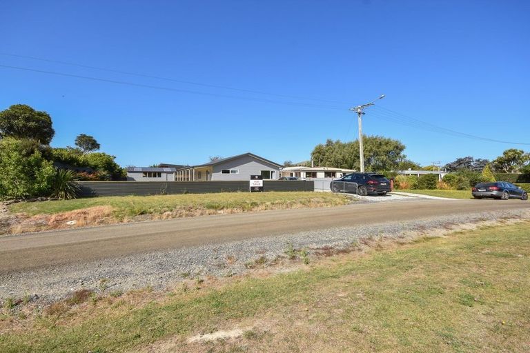 Photo of property in 122 Henry Street, Waikouaiti, 9510