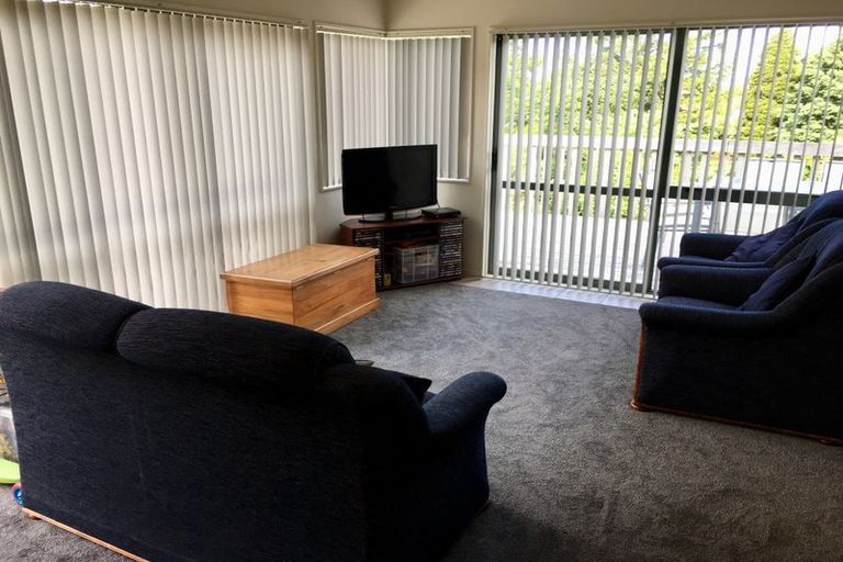 Photo of property in 16 Minerva Terrace, Cockle Bay, Auckland, 2014