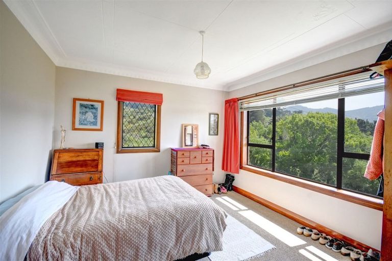 Photo of property in 6 District Road, Roseneath, Port Chalmers, 9023