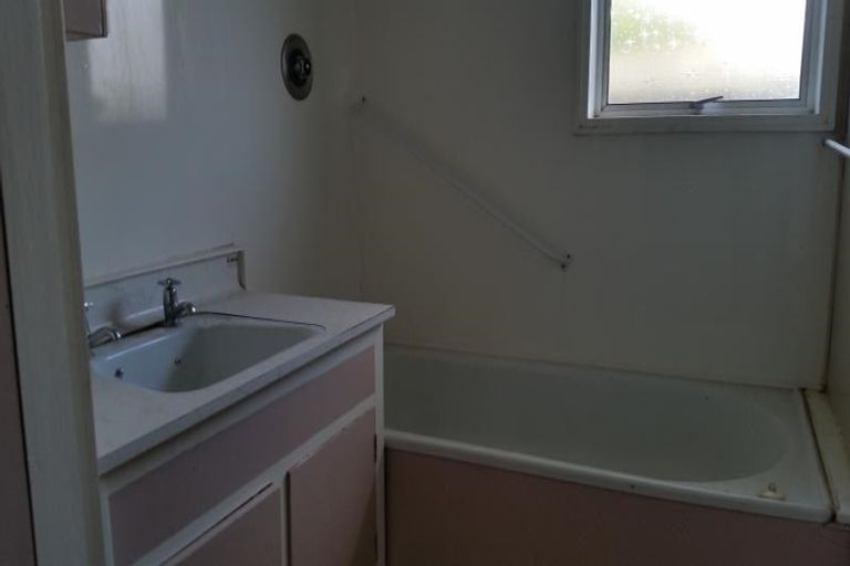 Photo of property in 2/8 Sylvan Street, Hillmorton, Christchurch, 8024