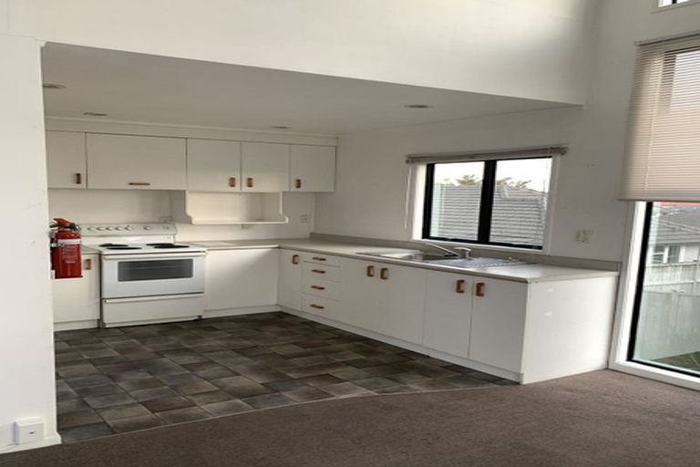 Photo of property in 32a Elliot Street, Howick, Auckland, 2014