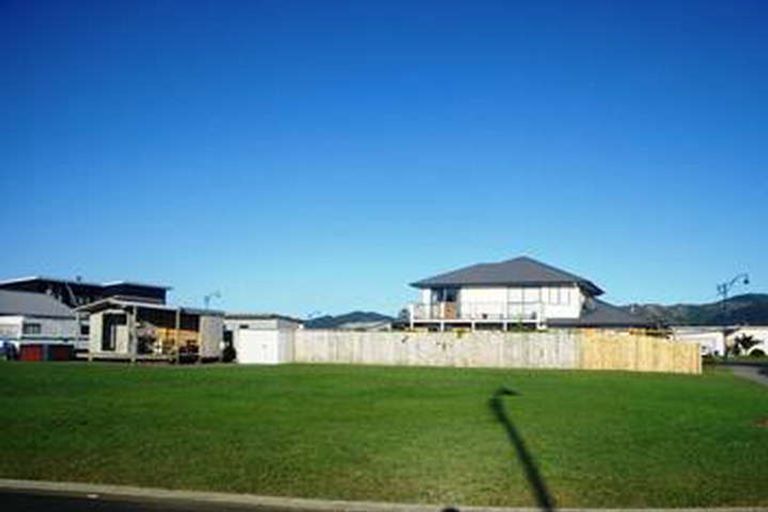 Photo of property in 4 Kelly Place, Whitianga, 3510