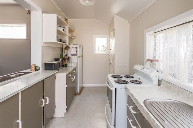 Photo of property in 8 Niblett Street, Whanganui, 4500