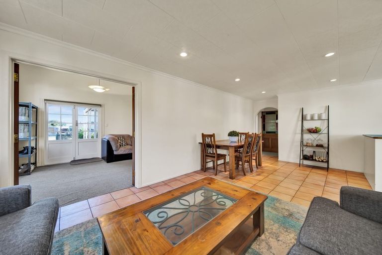 Photo of property in 3 Campbell Street, Hawera, 4610