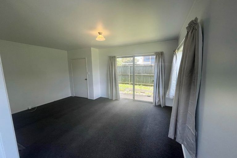 Photo of property in 4/3 Corin Avenue, Manurewa, Auckland, 2102