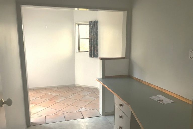 Photo of property in 14 Corinna Street, Welcome Bay, Tauranga, 3112