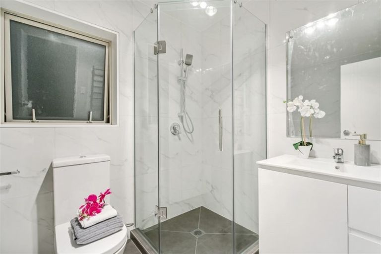 Photo of property in 2 Rashni Road, Flat Bush, Auckland, 2019