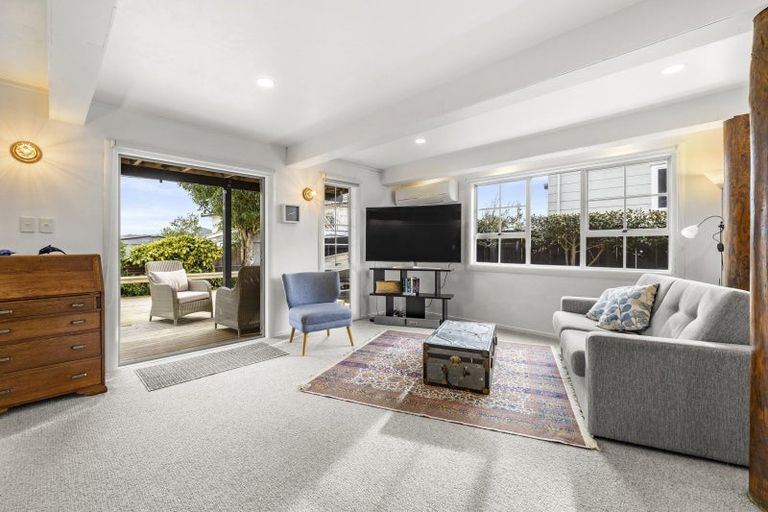 Photo of property in 30b Taipari Avenue, Raglan, 3225