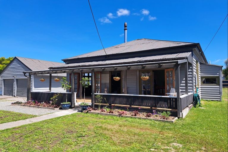 Photo of property in 40 Cox Street, Geraldine, 7930