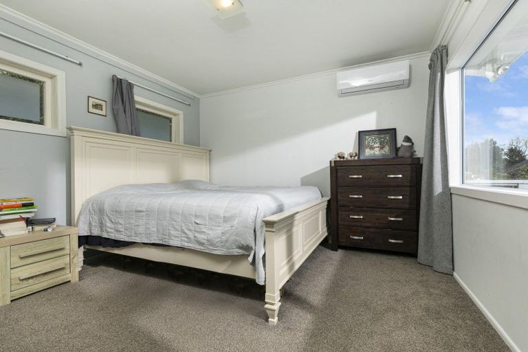 Photo of property in 90 Matipo Road, Mairangi Bay, Auckland, 0630