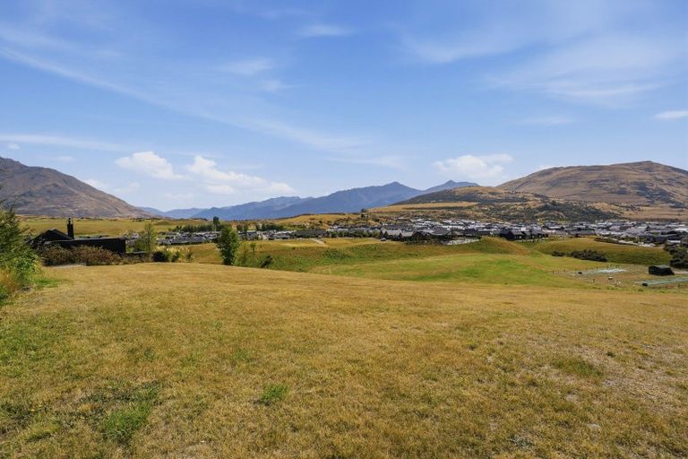 Photo of property in 6 Wanderer Lane, Jacks Point, Queenstown, 9371
