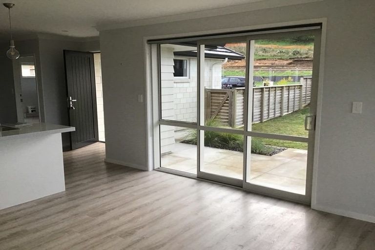 Photo of property in 22 Lakeside Terrace, Omokoroa, 3114