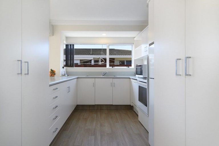 Photo of property in 37 Western Road, Bellevue, Tauranga, 3110