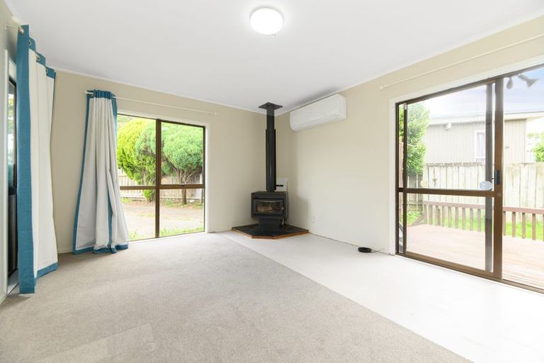 Photo of property in 146 Coxhead Road, Wattle Downs, Auckland, 2103