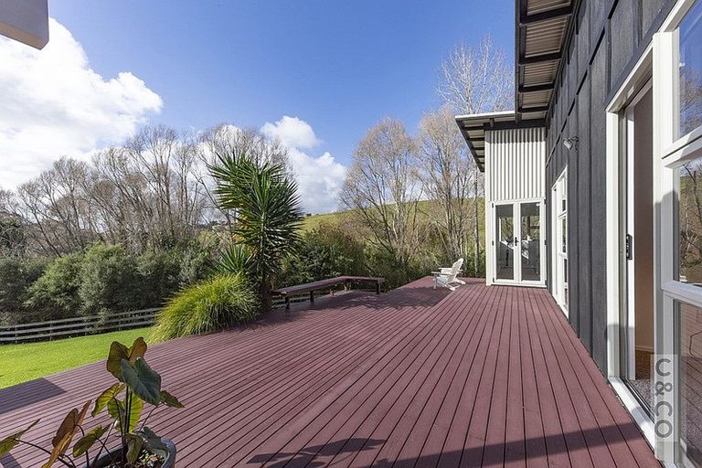 Photo of property in 8 Pineview Lane, Helensville, 0875