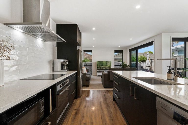 Photo of property in 11 Maara Close, Papamoa Beach, Papamoa, 3118