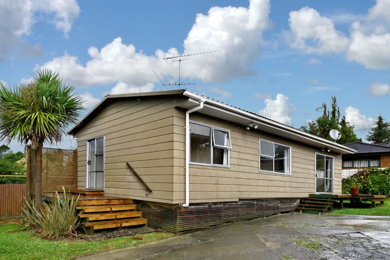 Photo of property in 1/55 Stottholm Road, Titirangi, Auckland, 0604