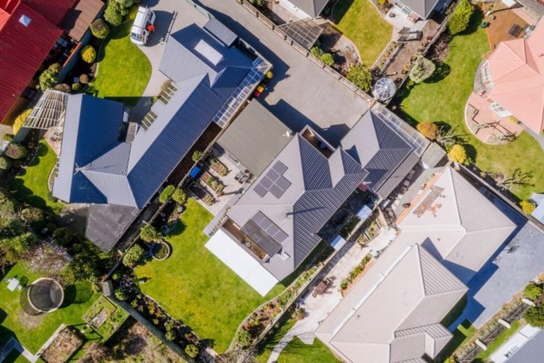 Photo of property in 7 Goodall Place, Redwood, Christchurch, 8051