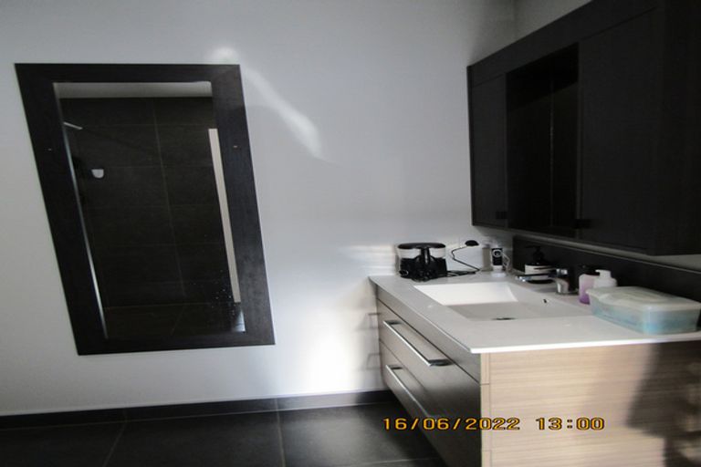 Photo of property in 2/13 Walmsley Street, Kihikihi, Te Awamutu, 3800