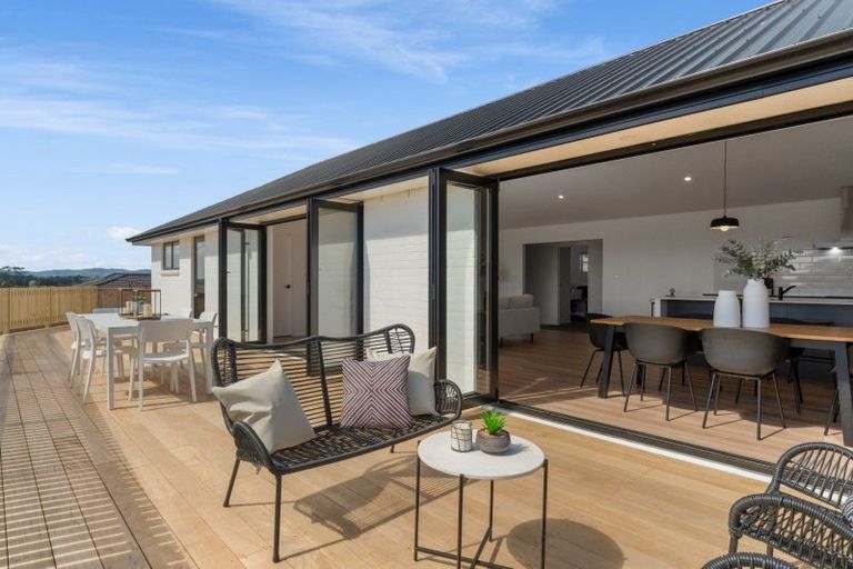 Photo of property in 45 Ridge Drive, Omokoroa, 3114