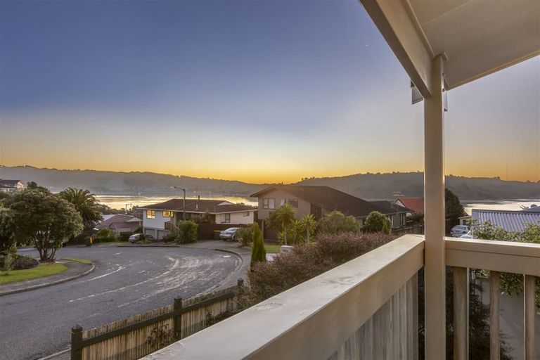 Photo of property in 6 Langwell Place, Papakowhai, Porirua, 5024