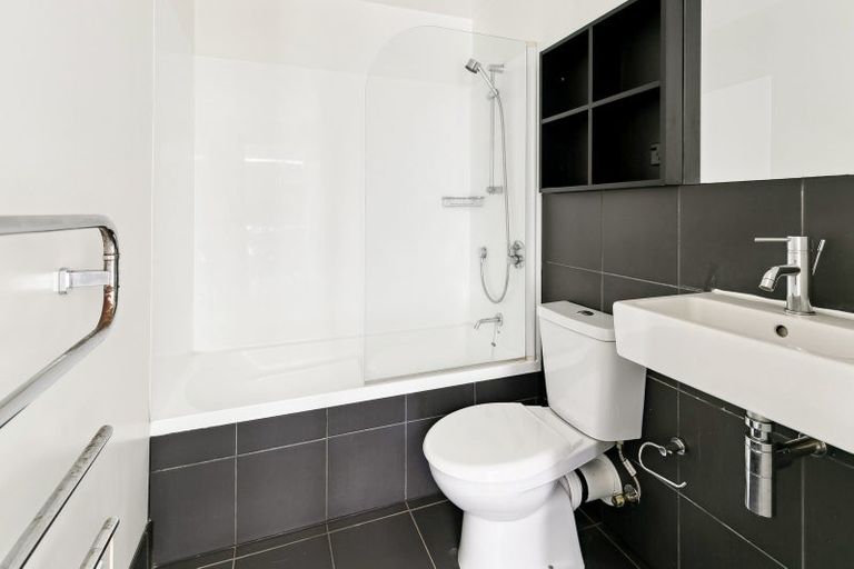 Photo of property in 5b/1 Hanson Street, Mount Cook, Wellington, 6021