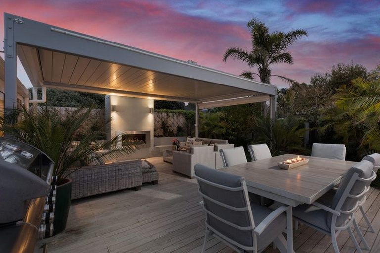 Photo of property in 52 Papaunahi Road, Bowentown, Waihi Beach, 3177