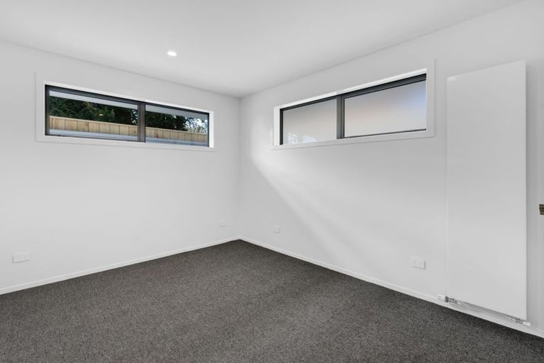 Photo of property in 9a Strandon Place, Strandon, New Plymouth, 4312