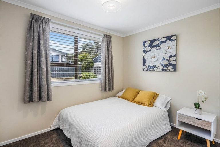 Photo of property in 166 Mark Avenue, Grenada Village, Wellington, 6037