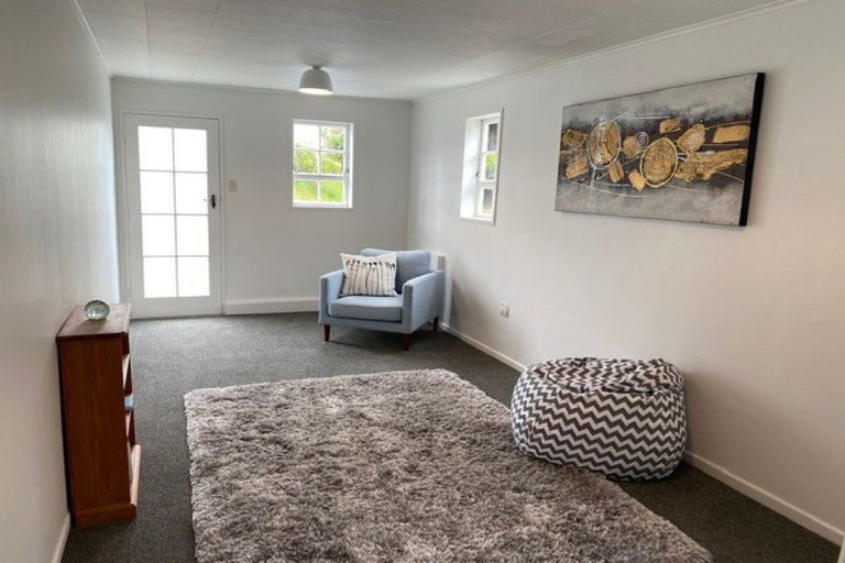 Photo of property in 2 Waipounamu Drive, Kelson, Lower Hutt, 5010