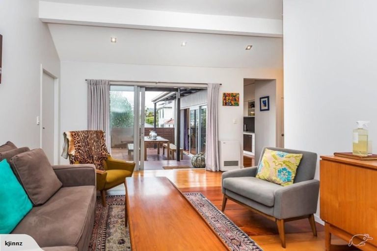 Photo of property in 95 Majoribanks Street, Mount Victoria, Wellington, 6011