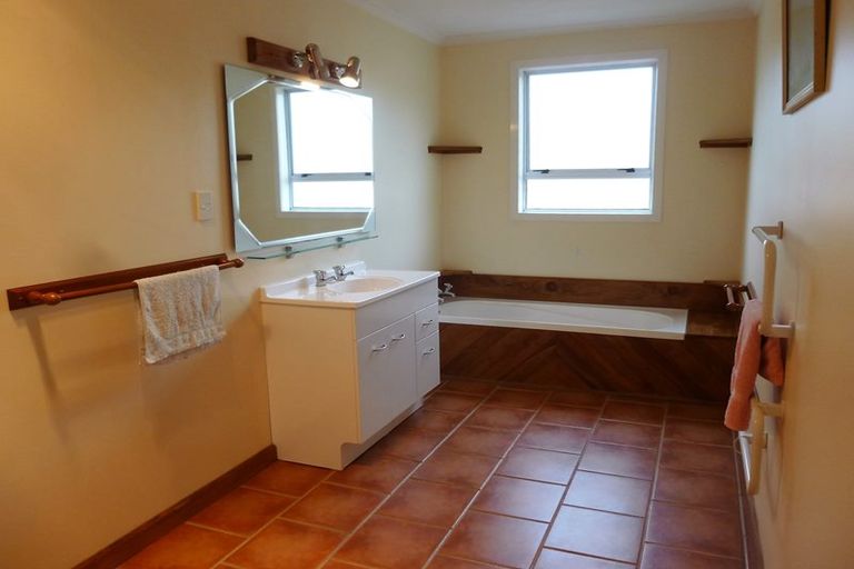 Photo of property in 674 Rutherglen Road, Marsden, Greymouth, 7872