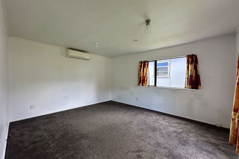 Photo of property in 396 Stokes Valley Road, Stokes Valley, Lower Hutt, 5019