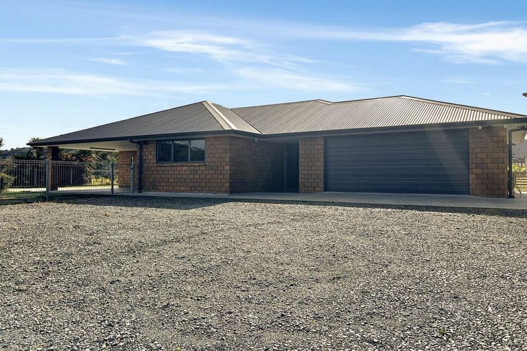 Photo of property in 5 Waikaraka Road, Tamaterau, Whangarei, 0174