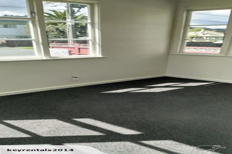 Photo of property in 37 Biddle Crescent, Taita, Lower Hutt, 5011