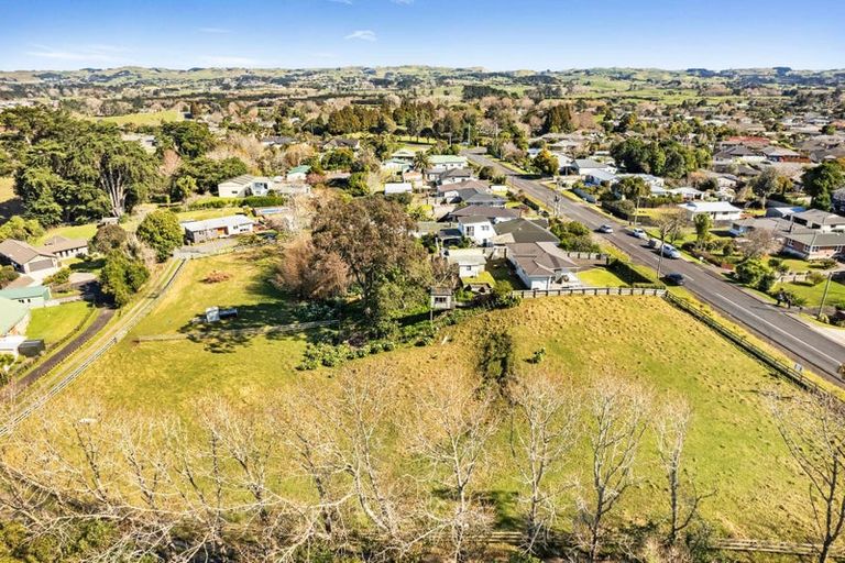 Photo of property in 25 Colombo Road, Waiuku, 2123