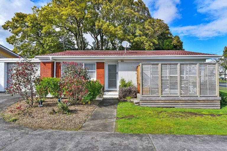 Photo of property in 1/54 Great South Road, Manurewa, Auckland, 2102