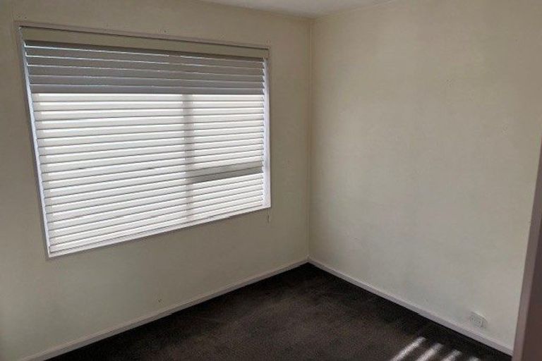 Photo of property in 20 Woodstock Place, Russley, Christchurch, 8042