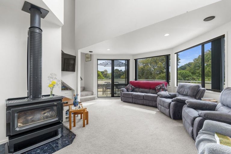 Photo of property in 15 Townsend Road, Paraite, New Plymouth, 4373